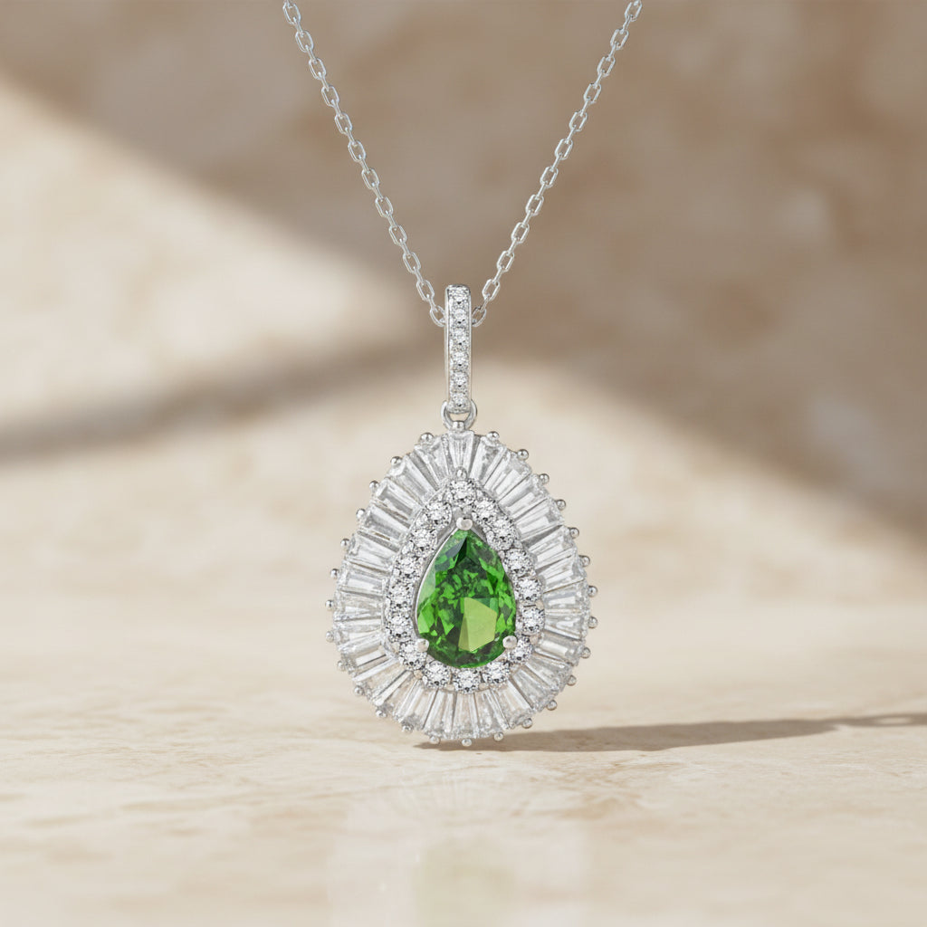 925 Collier en argent sterling avec Baguette Green Zirconia