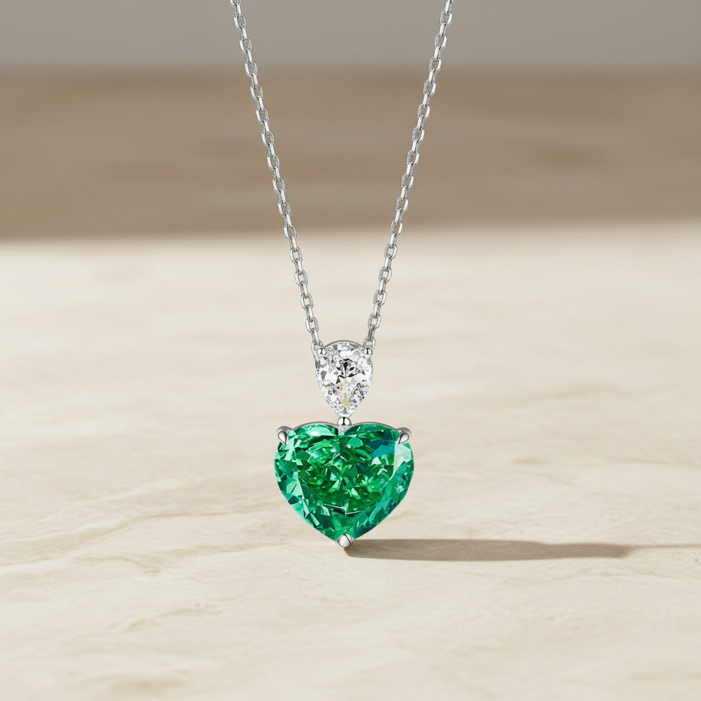 Collier en argent sterling en argent sterling vert en forme de coeur Zirconia 925