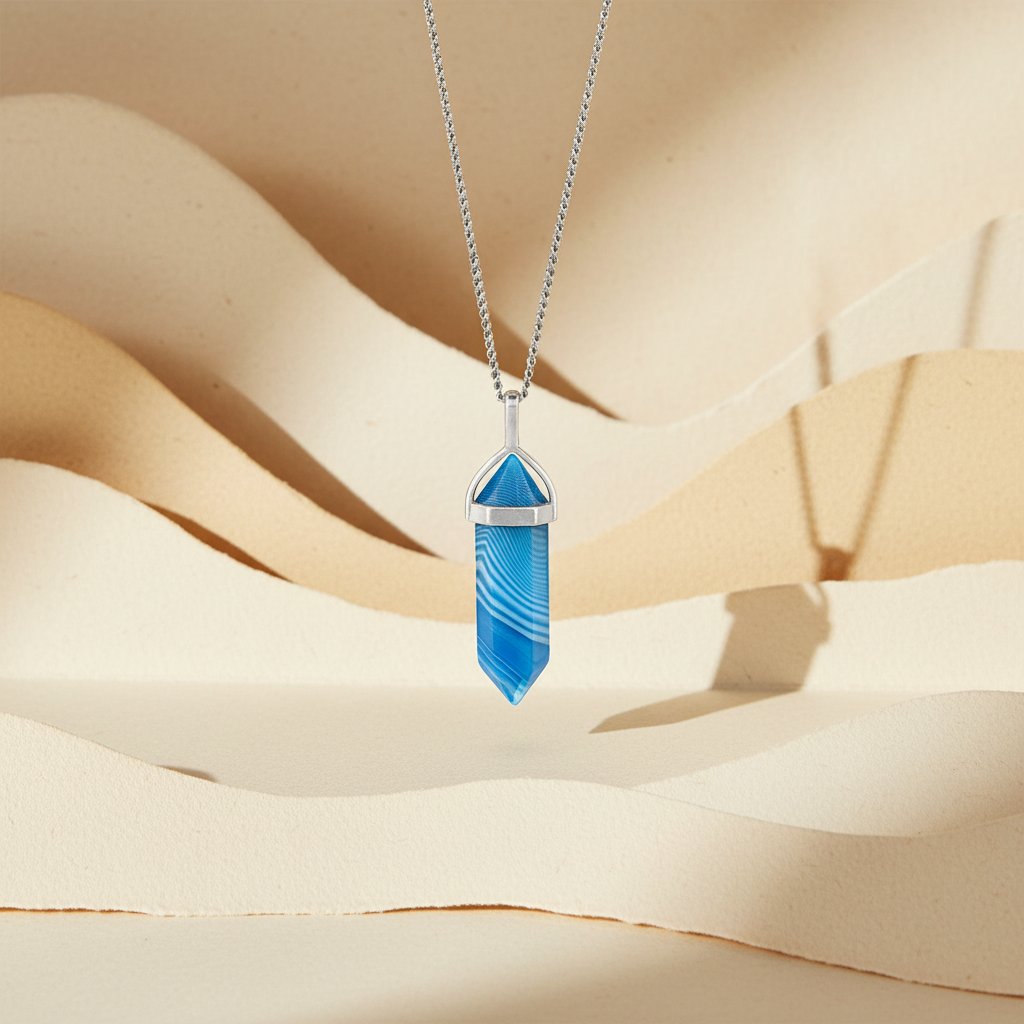 Pendentif d'agate bleu avec collier