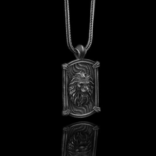 925 Silver Lion Pendant en design rectangulaire