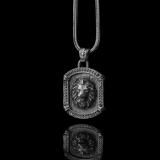 925 Silver Lion Pendant avec bord ovale