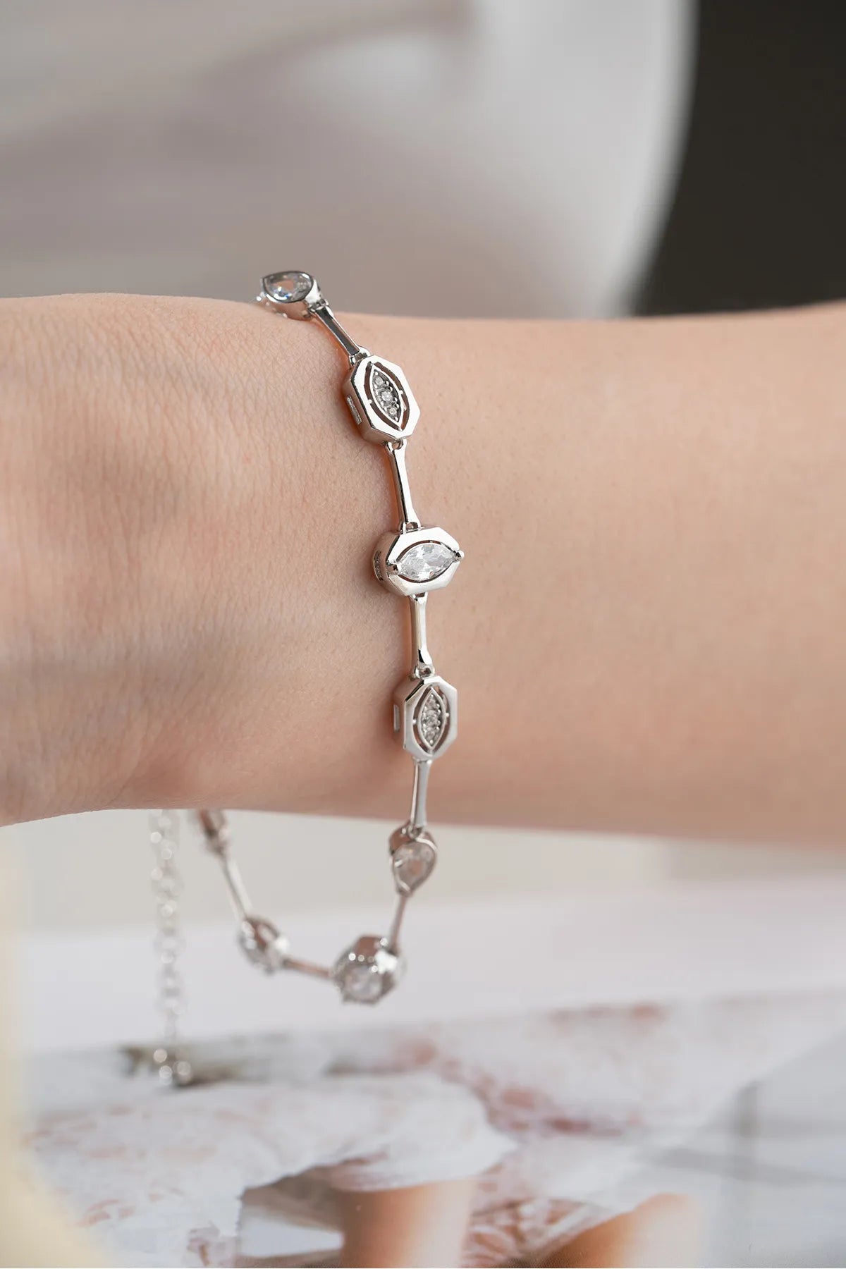 925 Bracelet en argent sterling avec des pierres en zircone