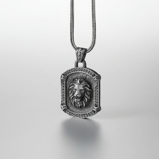925 Silver Lion Pendant avec bord ovale
