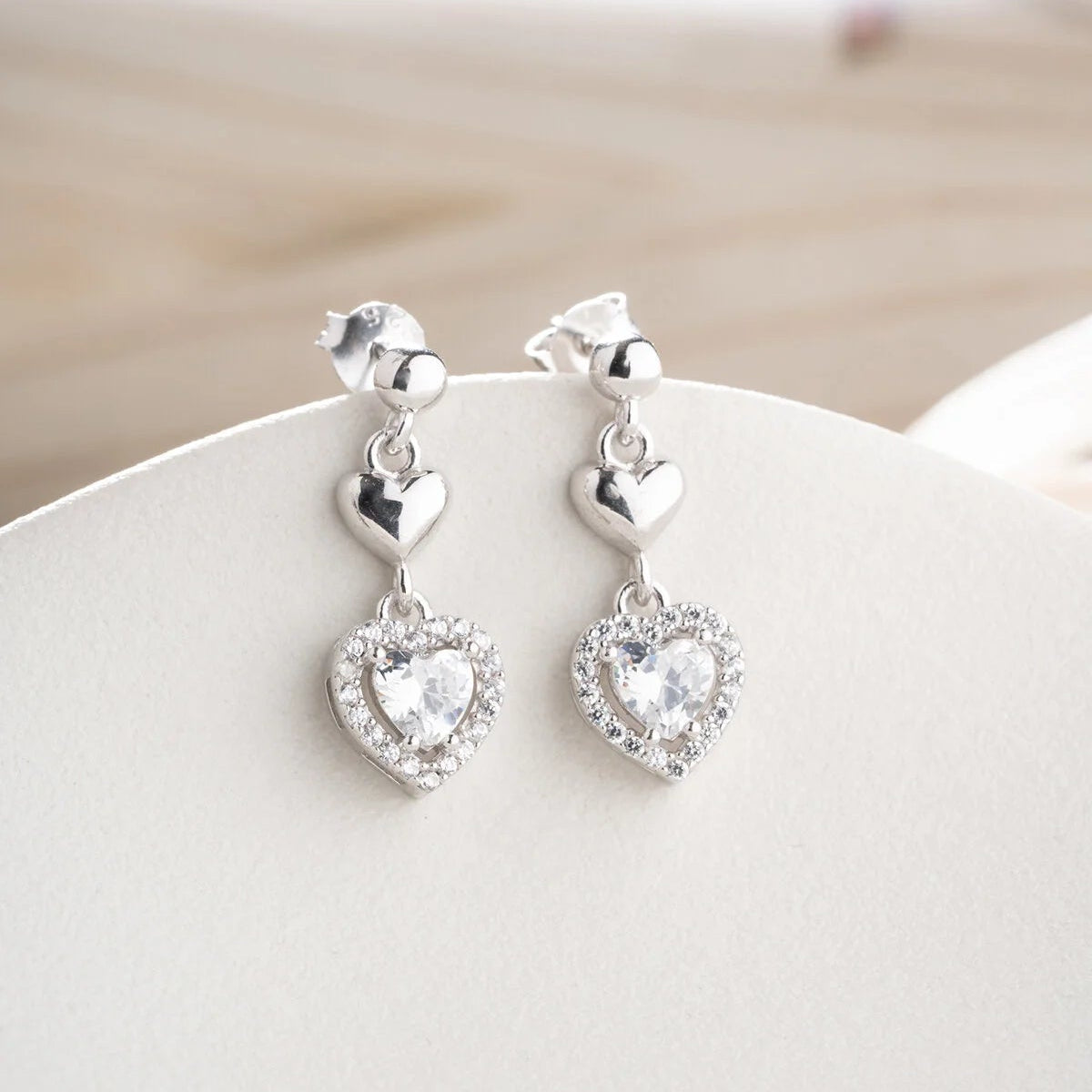 Boucles d'oreilles en forme de cœur avec zircone – Argent 925