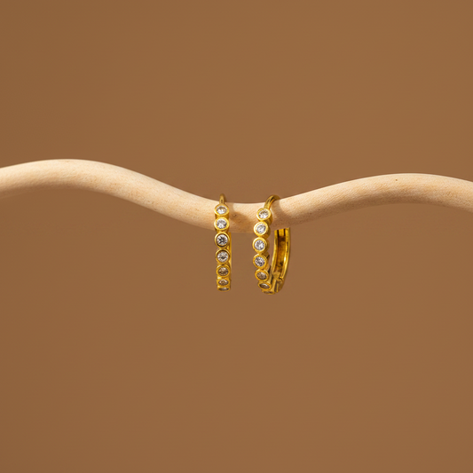 Boucles d'oreilles créoles Lydian en argent sterling 925 avec zircone BLAR0141