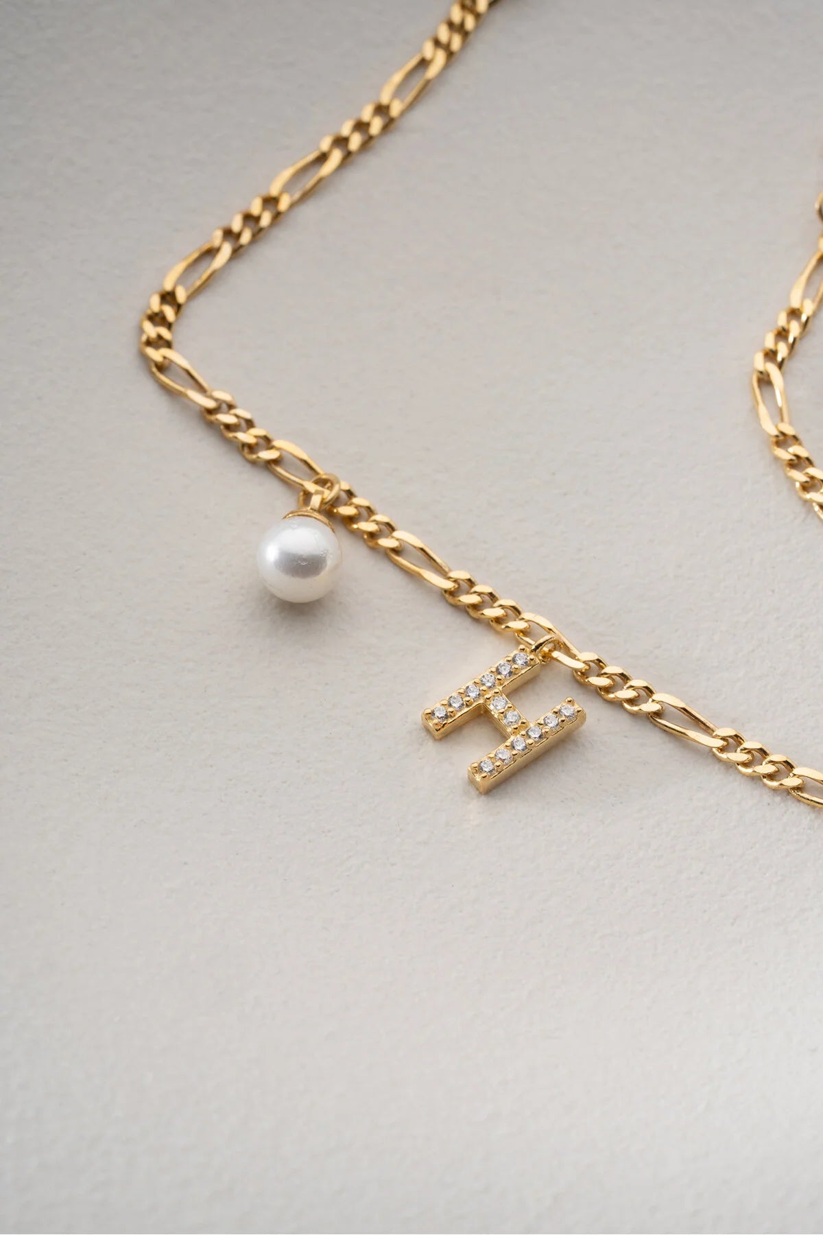 Bracelet Figaro avec Initiale & Perle | Argent 925