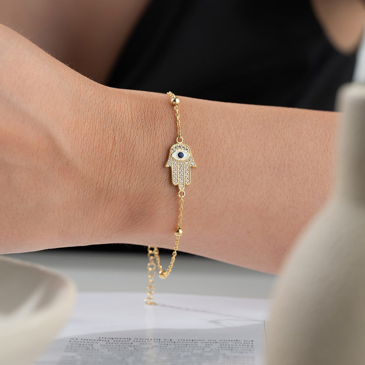 Bracelet plaqué or avec main de Fatima & Œil