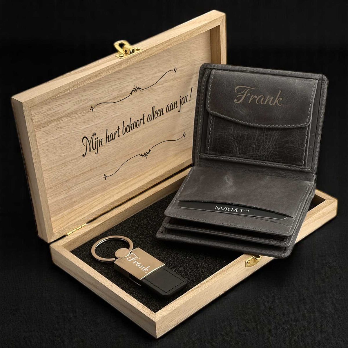 Gepersonaliseerde Geschenkset - Grijze Portemonnee - Sleutelhanger - Gift Set