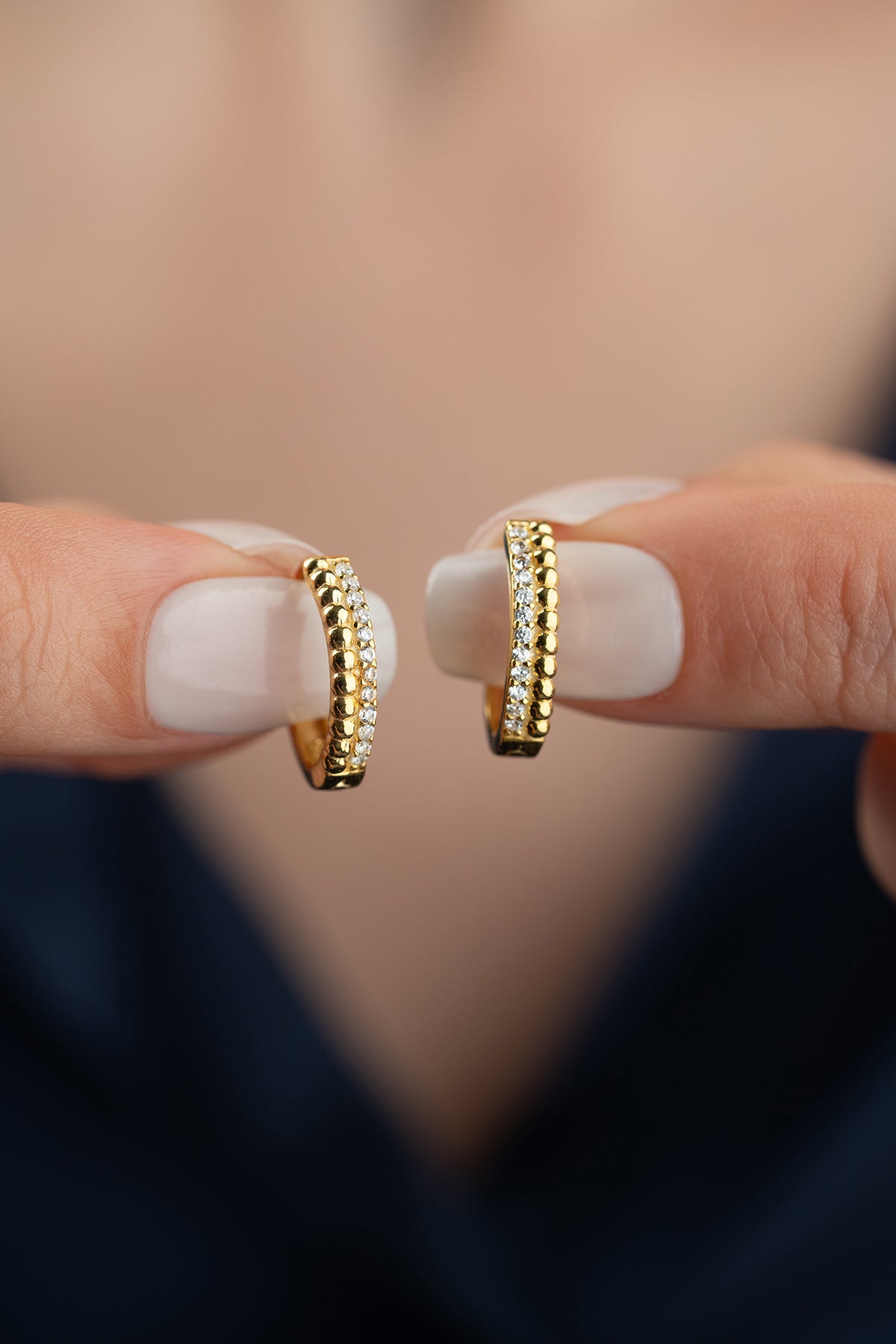 925 Créoles en argent sterling avec des balles et des pierres