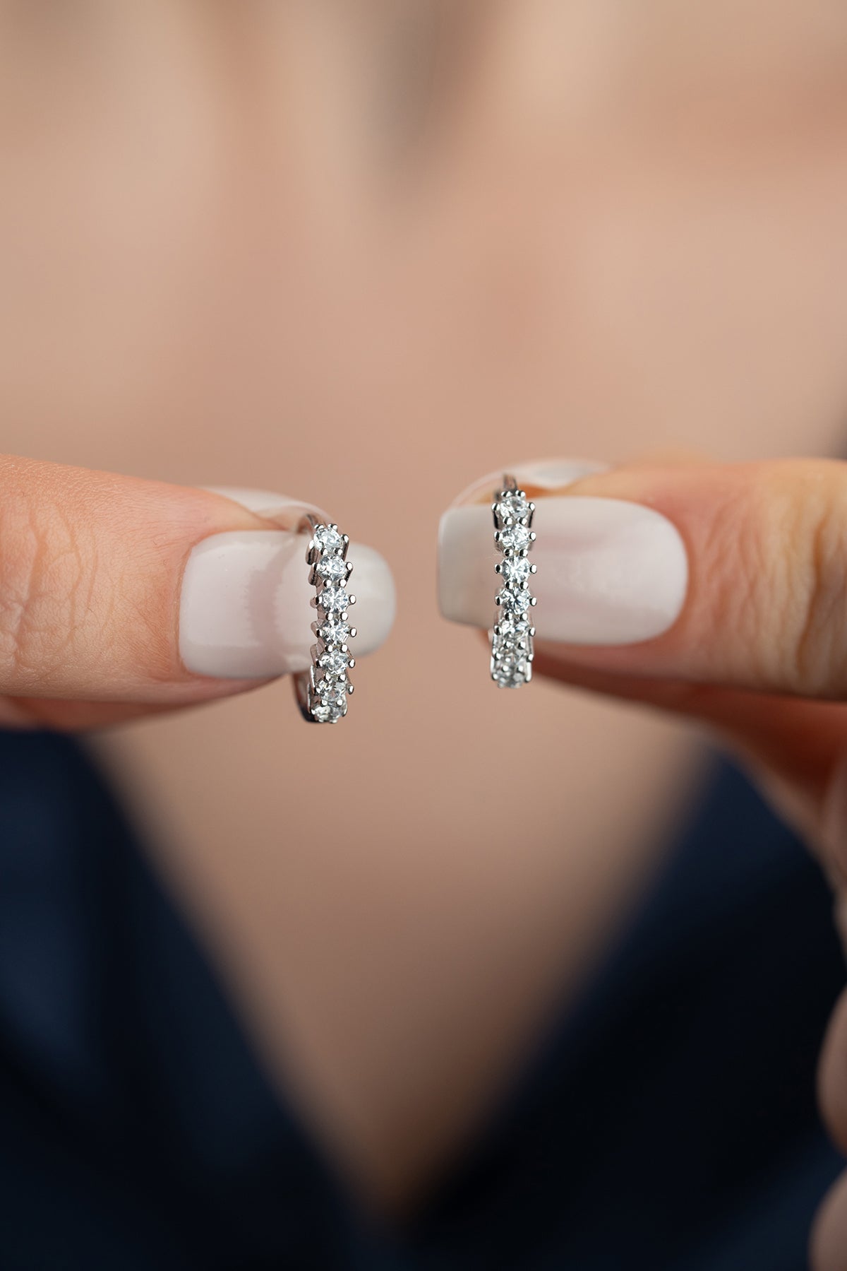 Boucles d'oreilles en argent avec zircone scintilante