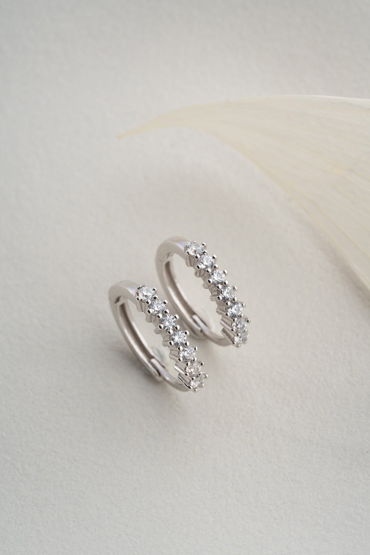 Boucles d'oreilles en argent avec zircone scintilante