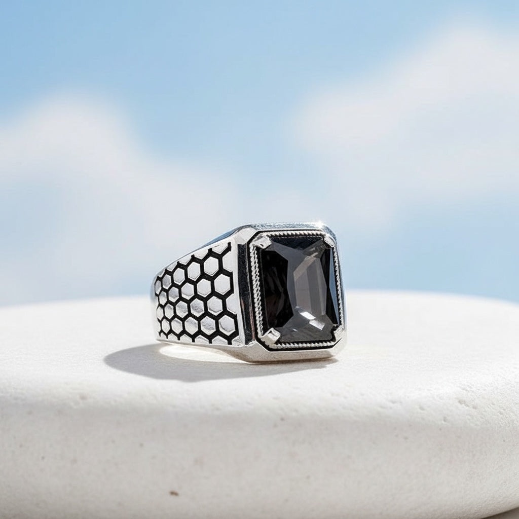 Bague en argent sterling 925 avec pierre de zircone noire