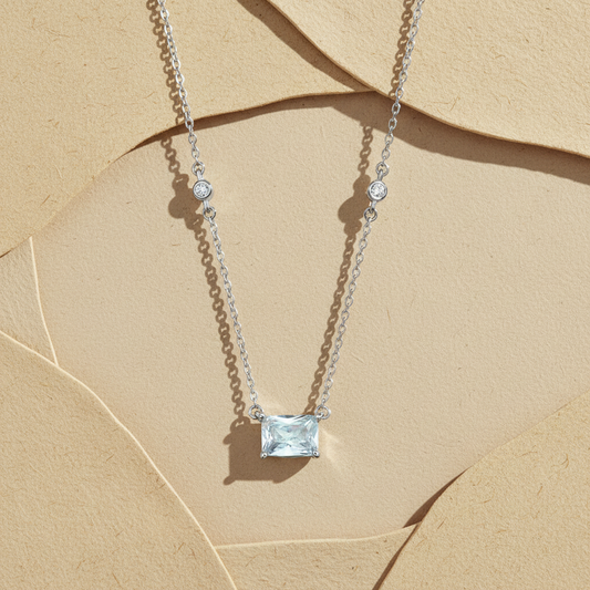 Collier minimaliste 925 en argent sterling avec pierre de zircon