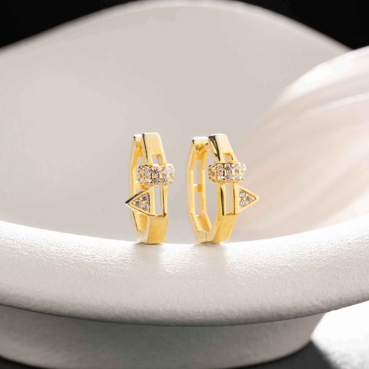 ÉLAN Geometrische Zirkonia Oorbellen | 925 Zilver