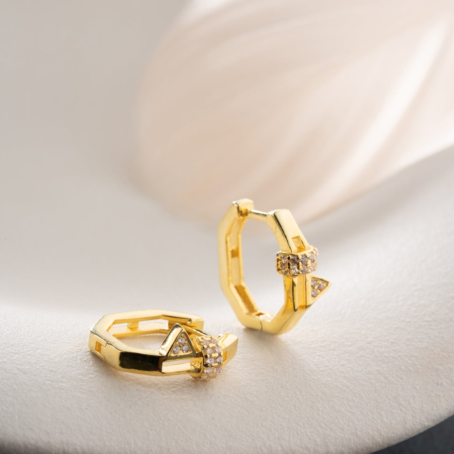 ÉLAN Geometrische Zirkonia Oorbellen | 925 Zilver
