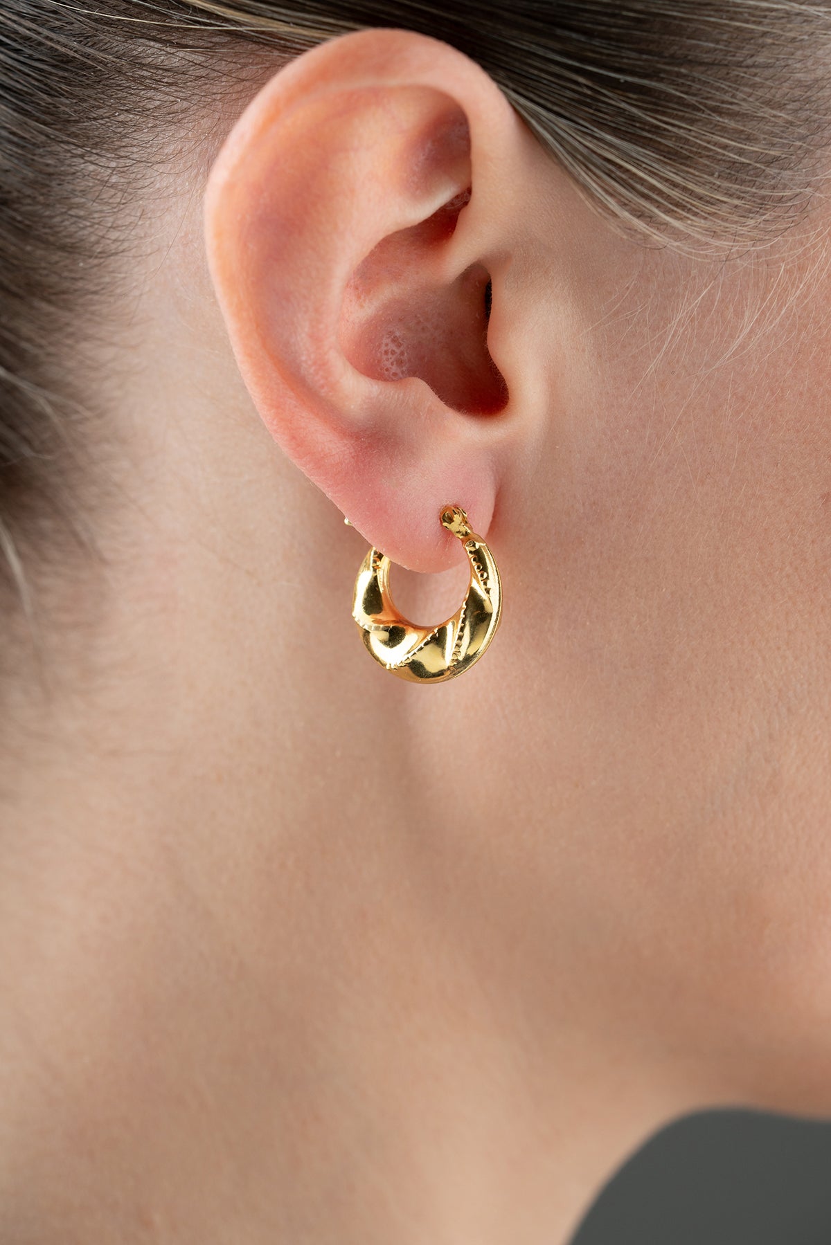 Boucles d'oreilles cerceaux ondulées