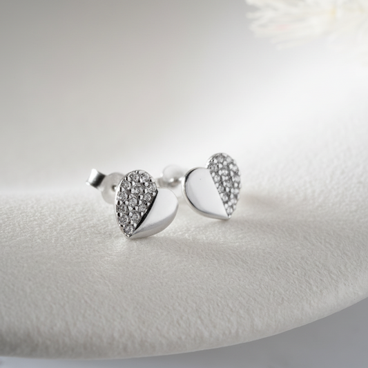 Boucles d'oreilles minimalistes en forme de cœur