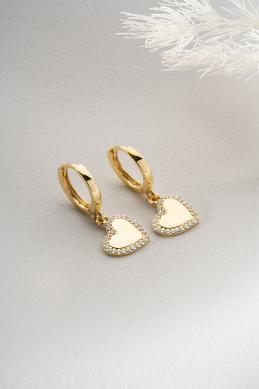 Boucles d'oreilles en forme de coeur avec pierres