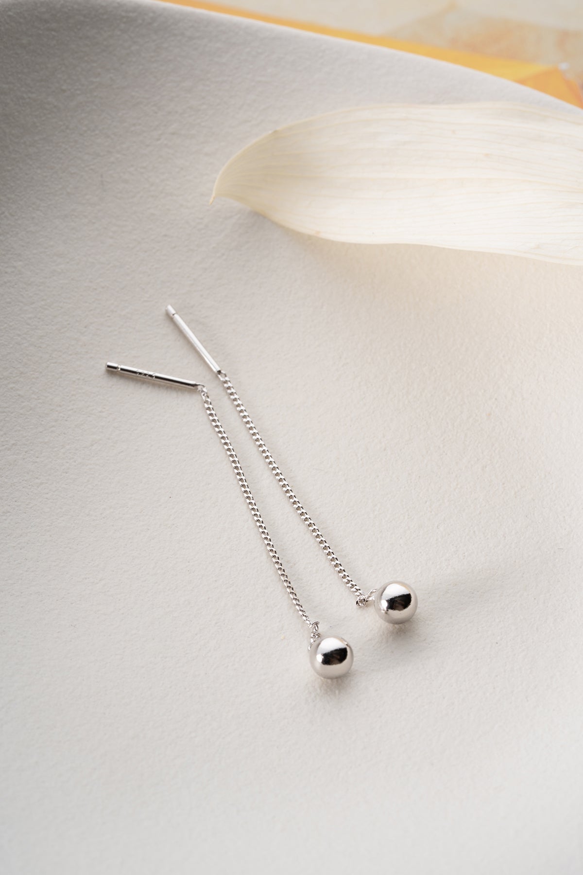 Boucles d'oreilles en argent avec chaîne & Balle