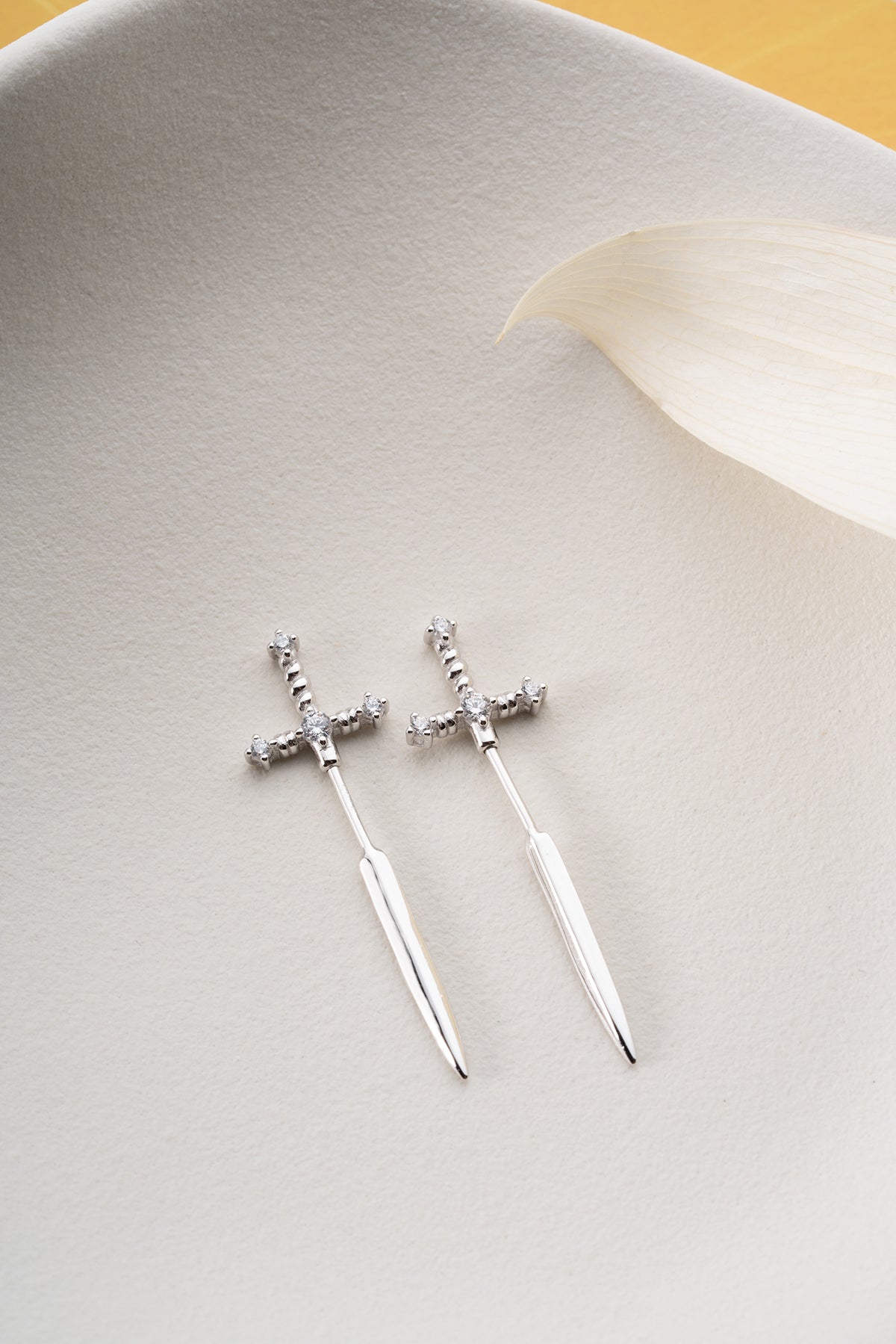Boucles d'oreilles en argent avec des pierres en zircone
