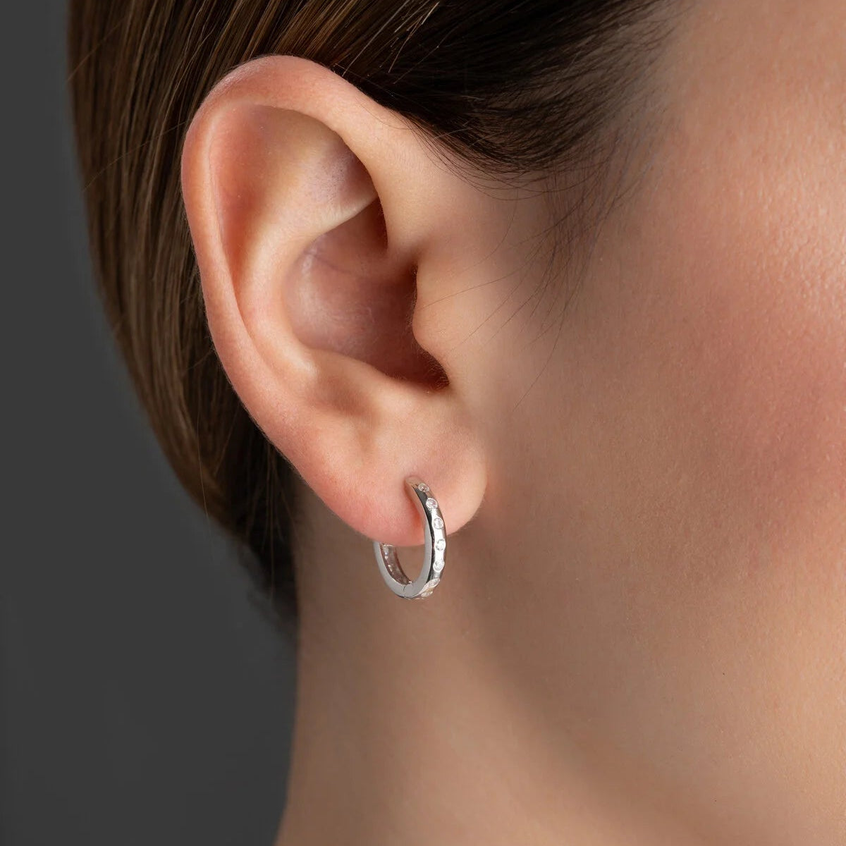 Minimalistische Steentjes Creolen | 925 Zilver