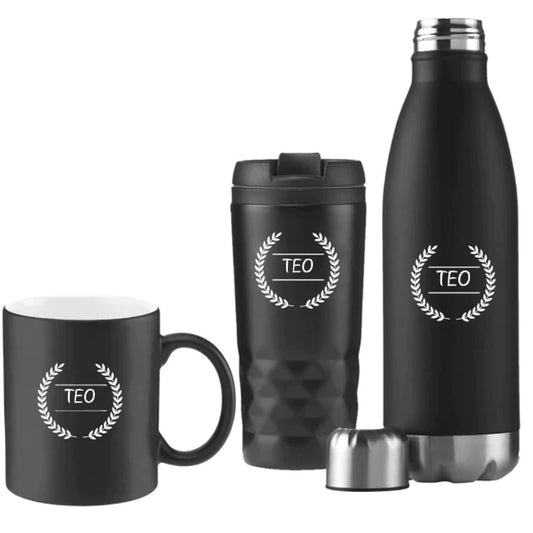 Carafe à eau, tasse thermos pour votre café et une tasse avec le nom AC20039